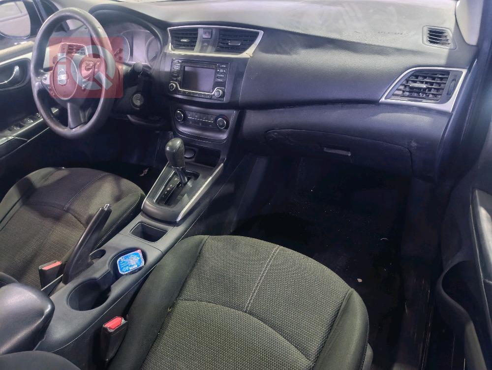 نیسان سێنترا